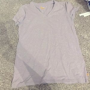 Women’s Carhartt shirt